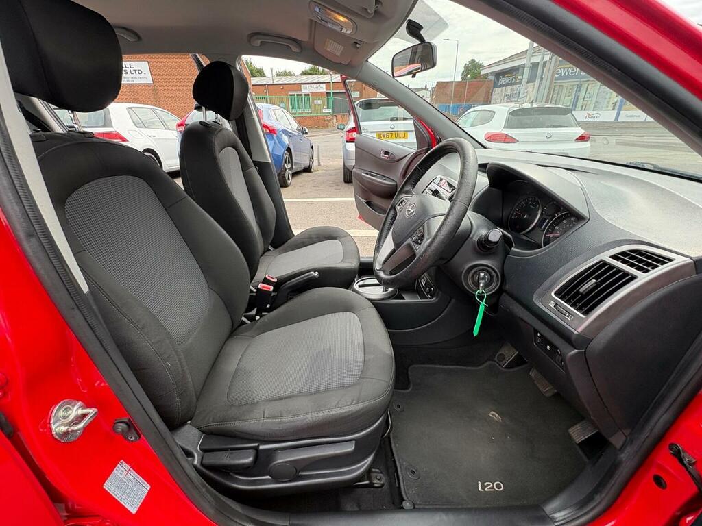 Hyundai I20 1.4 Active Euro 5 Red #4