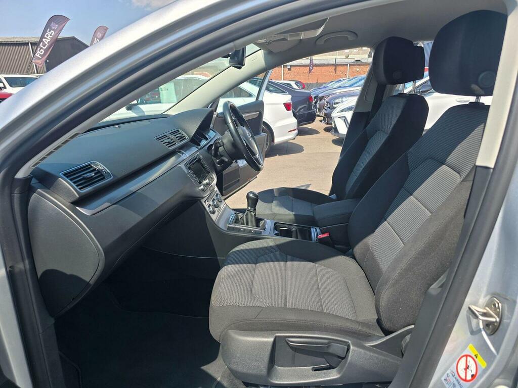 Volkswagen Passat 2.0 Tdi Bluemotion Tech Highline Estate Blue #17