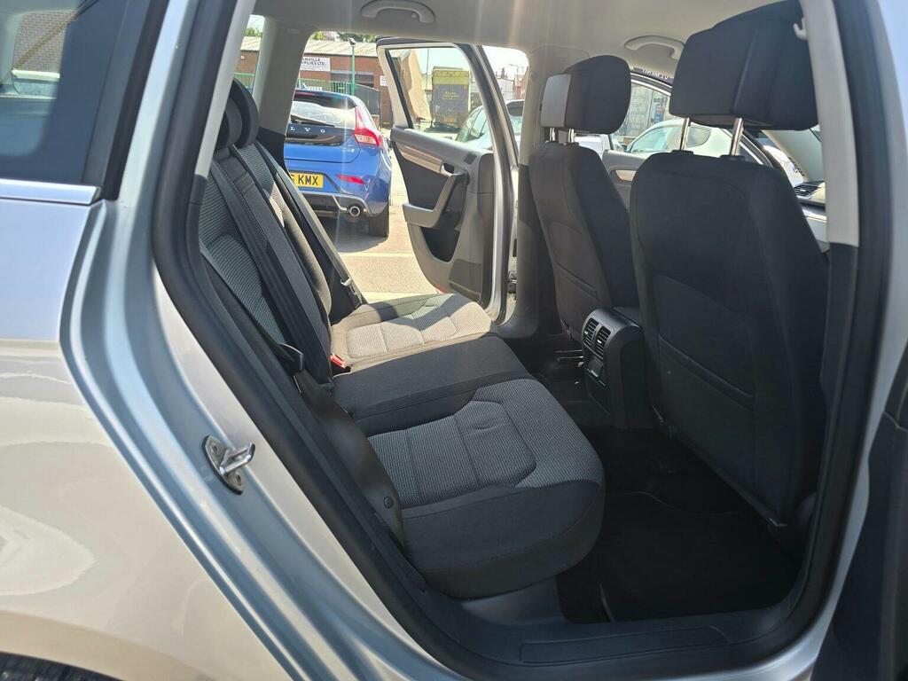 Volkswagen Passat 2.0 Tdi Bluemotion Tech Highline Estate Blue #16