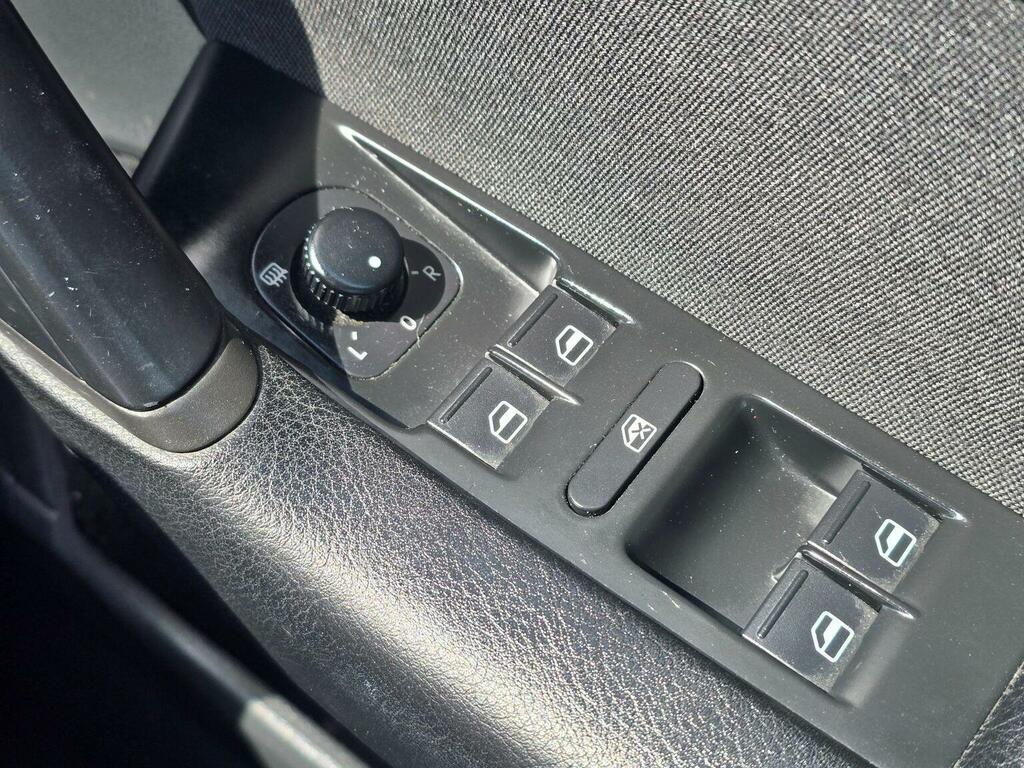 Volkswagen Passat 2.0 Tdi Bluemotion Tech Highline Estate Blue #27