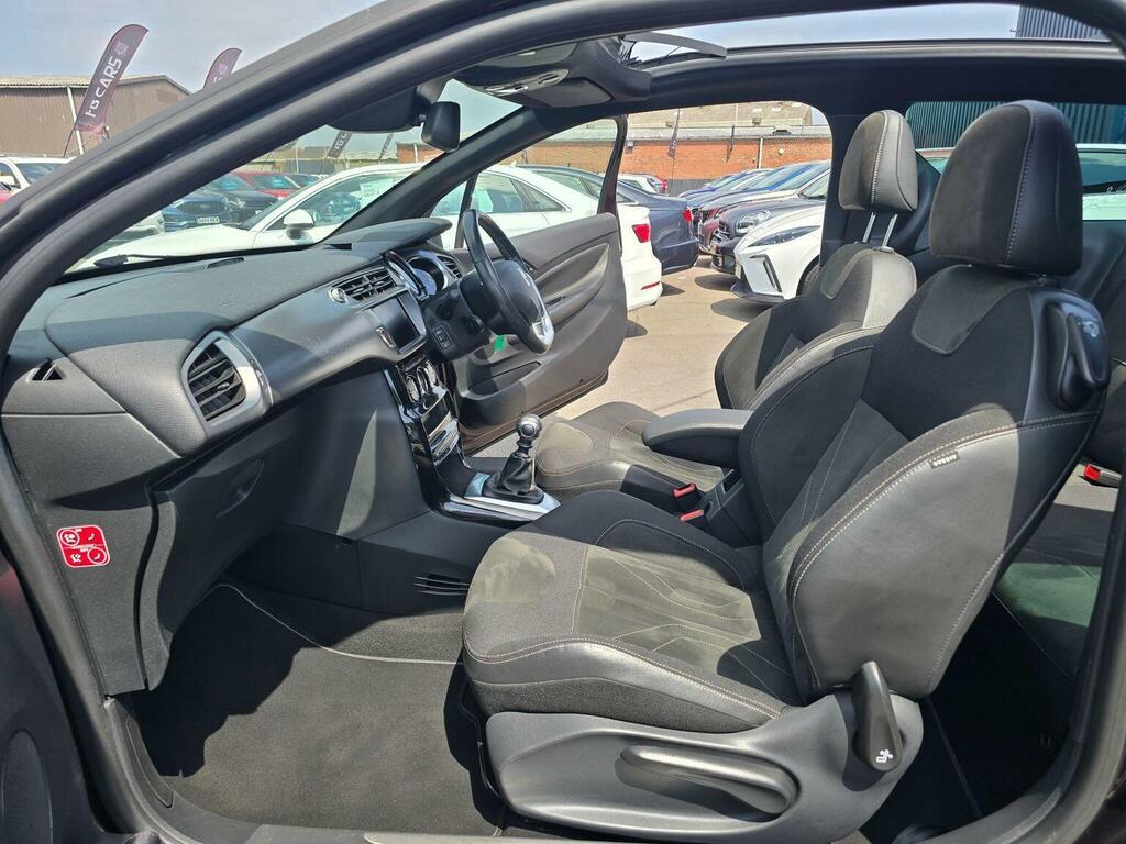 DS DS 3 Cabrio 1.6 Thp Prestige Cabriolet Euro 6 Ss Purple #3