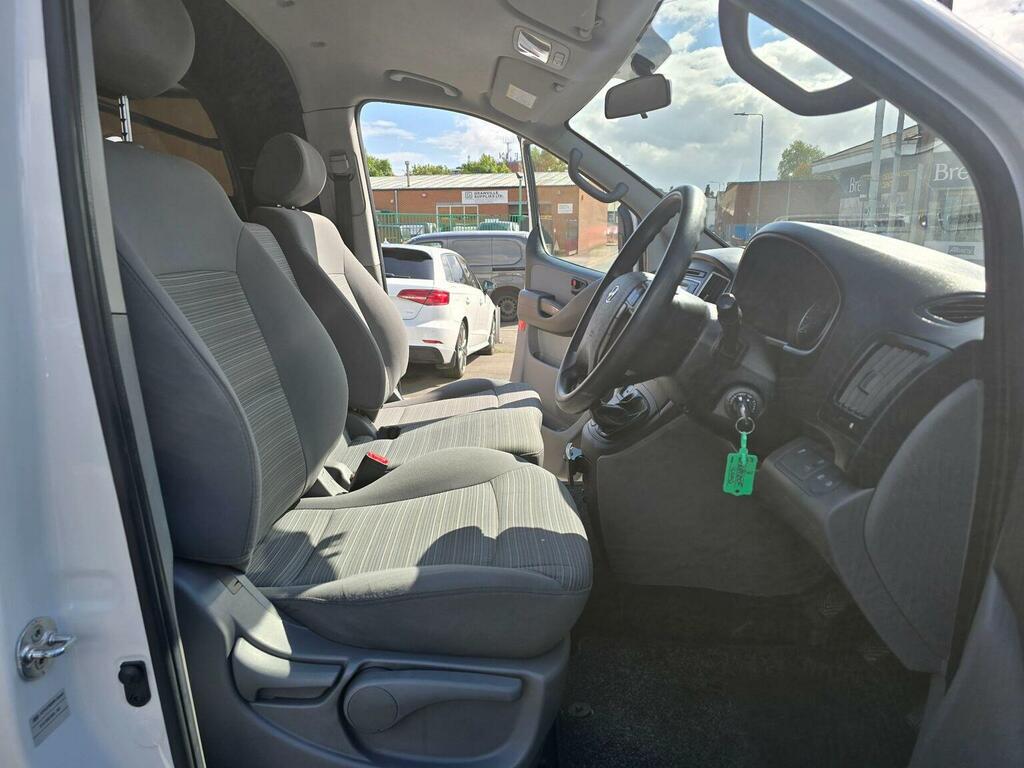 Hyundai iLoad Panel Van 2.5 Crdi Se Euro 6 6Dr 201969 White #3