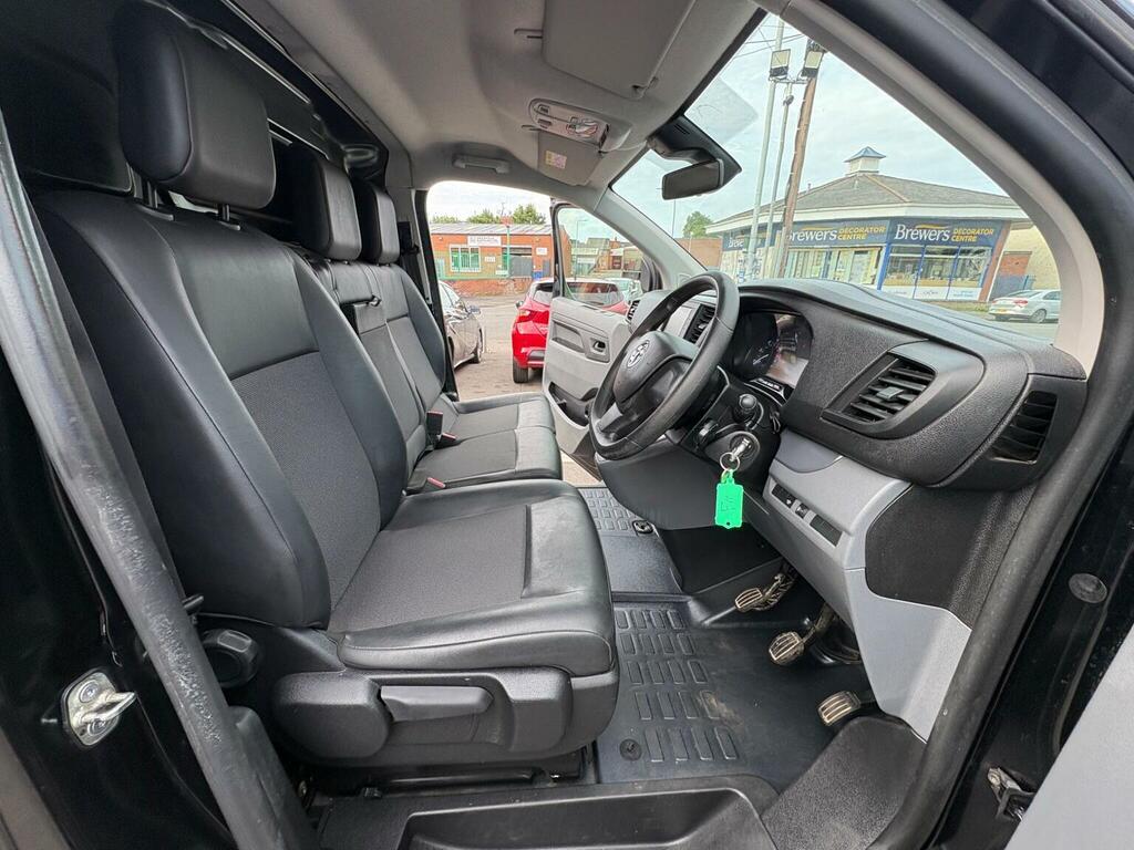 Vauxhall Vivaro Panel Van 1.5 Turbo D 2700 Griffin L1 H1 Euro 6 S YP71TKV Black #4