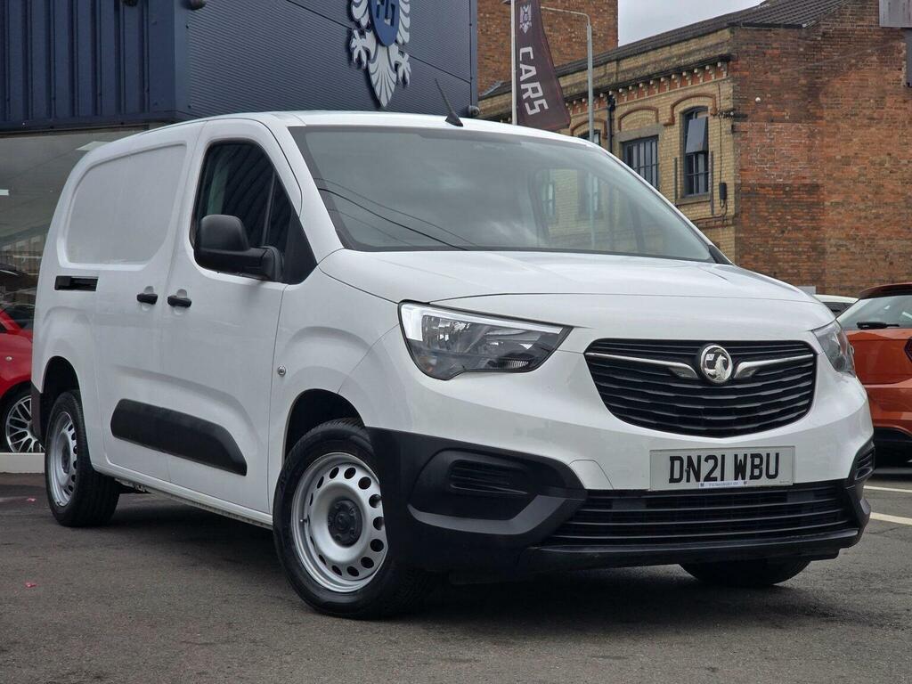 Vauxhall Combo 1.5 Turbo D 2300 Dynamic L2 H1 Euro 6 White
