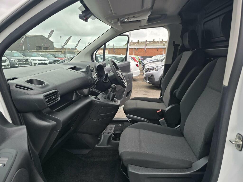 Vauxhall Combo 1.5 Turbo D 2300 Dynamic L2 H1 Euro 6 White #3
