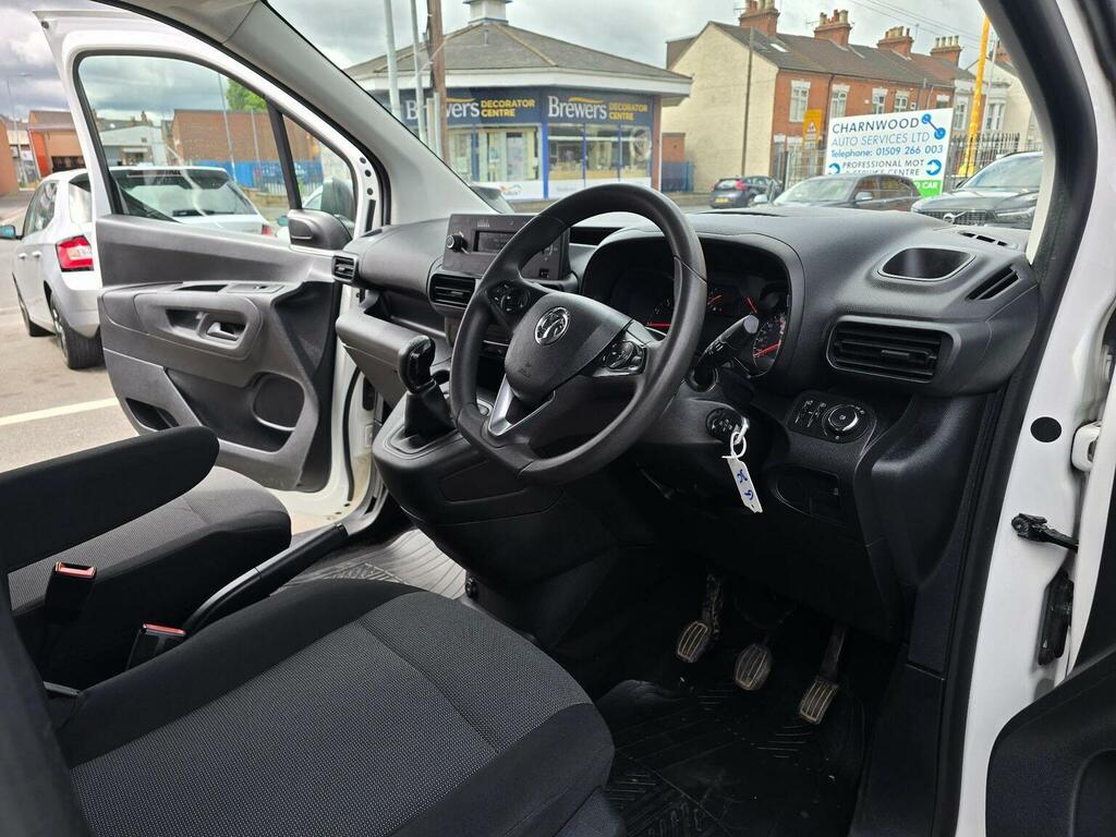 Vauxhall Combo Panel Van 1.6 Turbo D 2300 Sportive L1 H1 Euro 6 DN20YLM White #2