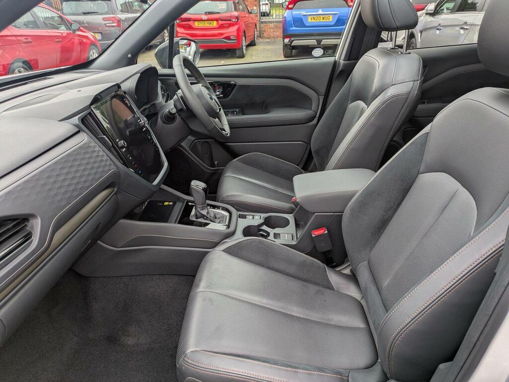 Subaru Forester 2.0I E-boxer Touring Lineartronic #11