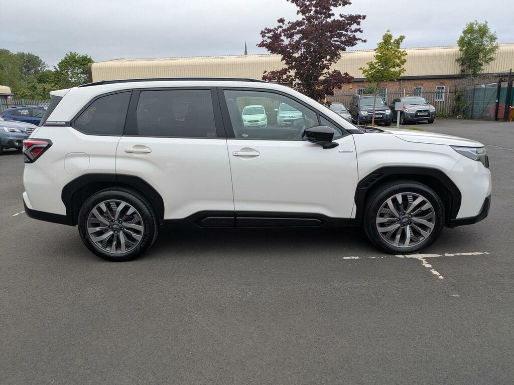 Subaru Forester 2.0I E-boxer Touring Lineartronic #9