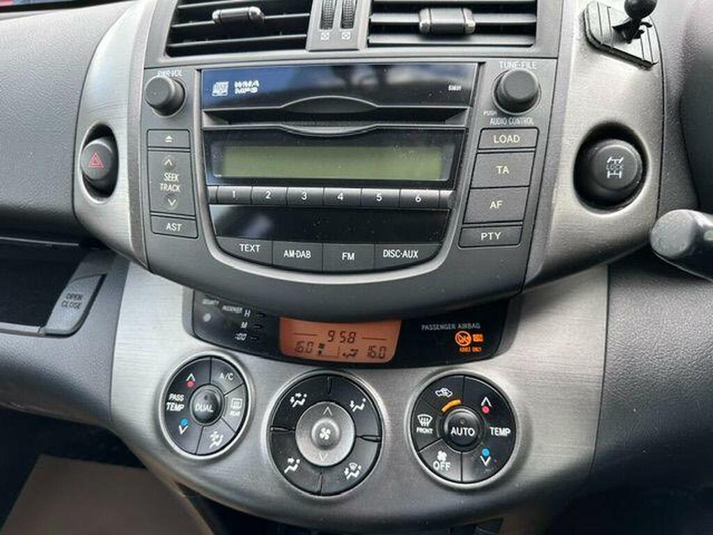 Toyota Rav 4 2.2 D-cat Xt-r Silver #6