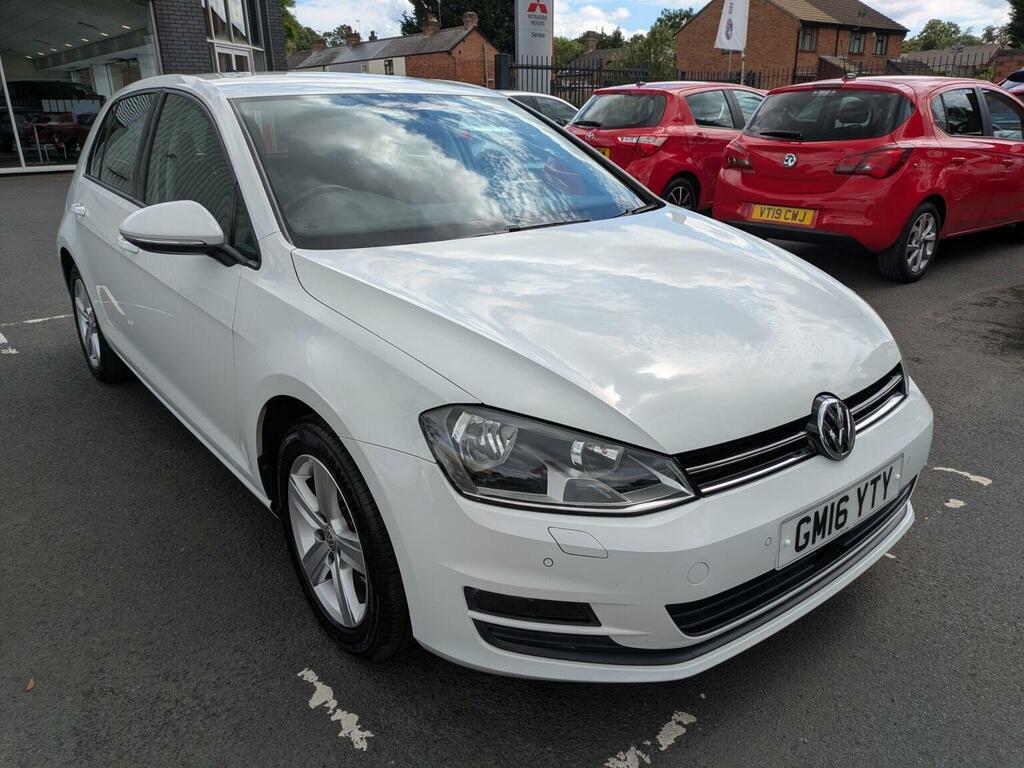 Volkswagen Golf Hatchback 1.4 Tsi Bluemotion Tech Match Edition Eu White