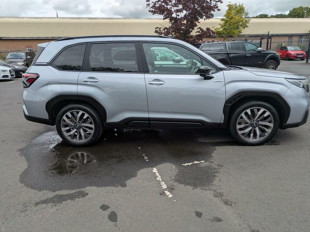 Subaru Forester 2.0I E-boxer Touring Lineartronic Green #8