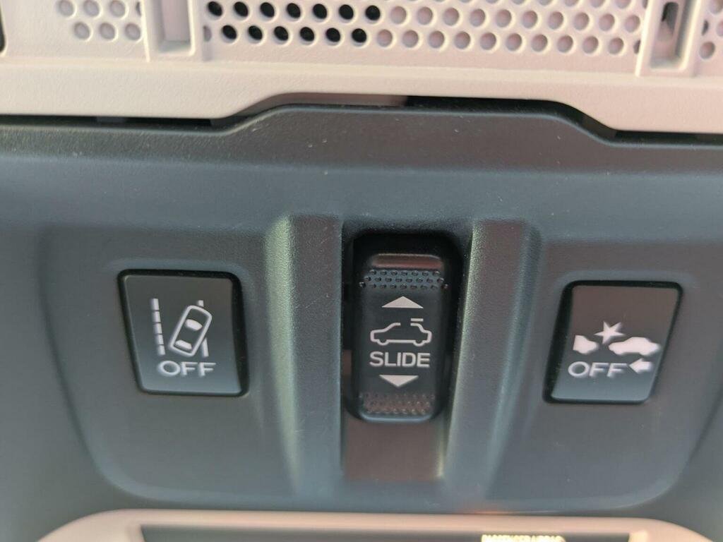 Subaru Forester 2.0I E-boxer Xe Premium Lineartronic Silver #22