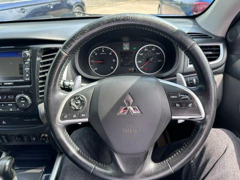 Mitsubishi L200 2.4L Dc Barbarian Black #8