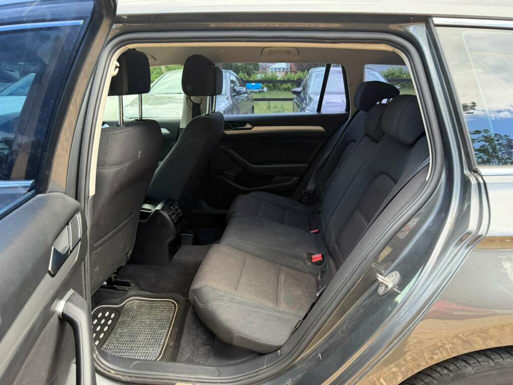 Volkswagen Passat Silver #9