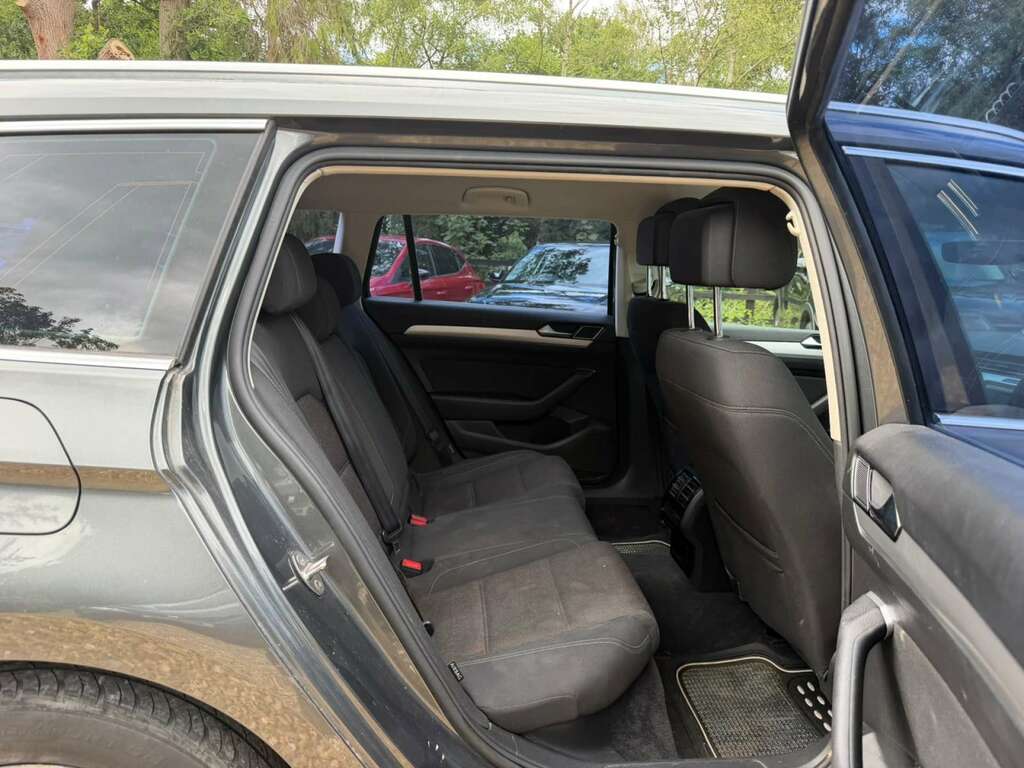 Volkswagen Passat Silver #11
