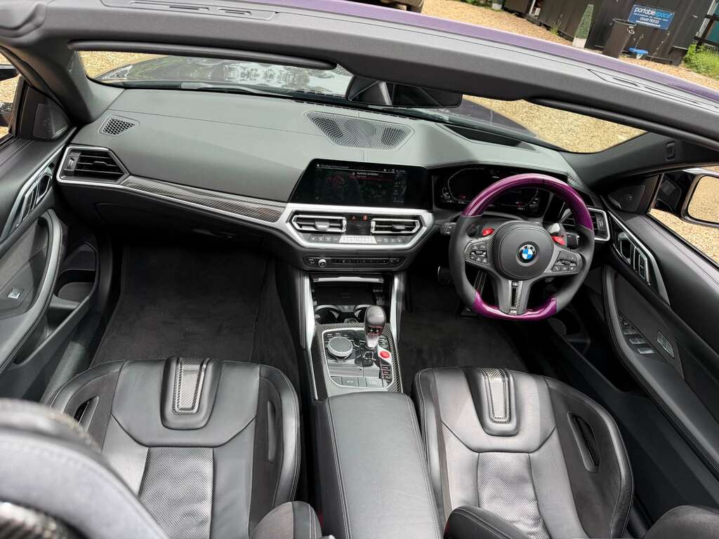 BMW M4 Xdrive Competition M Step Black #14