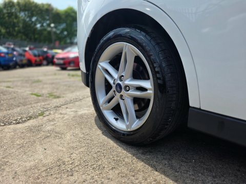 Ford Grand C-Max Titanium X Tdci FD65YSR White #5