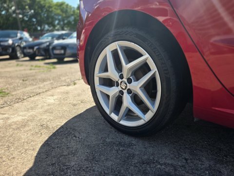 Seat Ibiza Tsi Fr YC67RLO Red #4