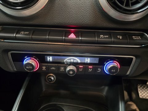 Audi A3 1.5 Tfsi Sport S Tronic Blue #33