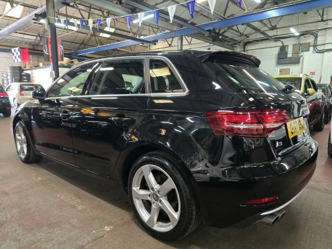 Audi A3 1.5 Tfsi Sport S Tronic Blue #4