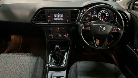 Seat Leon Tsi Se White #3