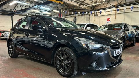 Mazda 2 Red Edition Black