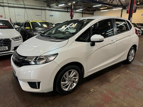 Honda Jazz I-vtec Se White #3