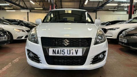 Suzuki Swift Sport White #2