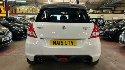 Suzuki Swift Sport White #5