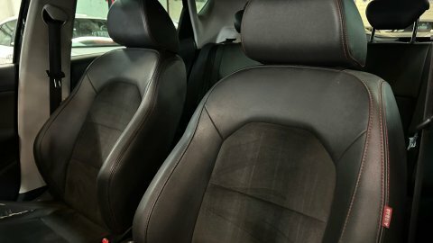 Seat Ibiza Hatchback Red #16