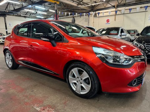 Renault Clio Dynamique Medianav Red