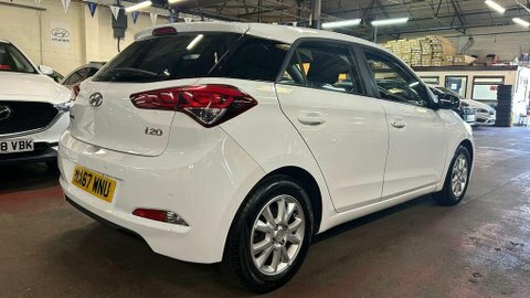 Hyundai I20 Mpi Se NA67WNU White #6
