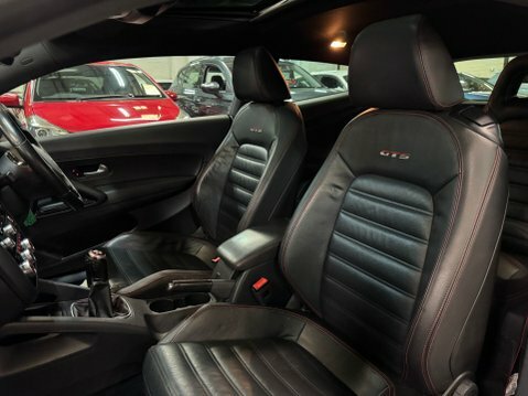 Volkswagen Scirocco 2.0 Tdi Gt Euro 5 Leather, Nav White #60