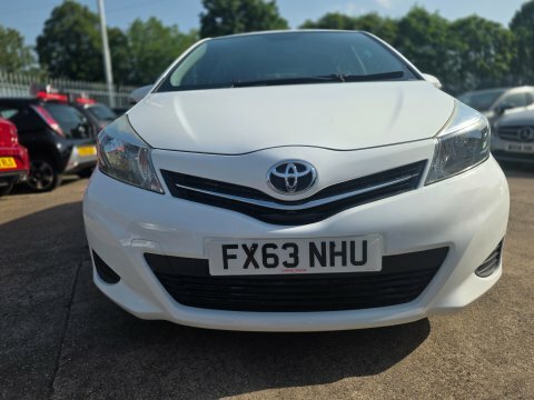 Toyota Yaris Vvt-i Tr White #3