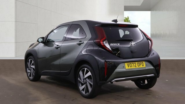 Toyota Aygo X 2022 1.0 Vvt-i Exclusive Hatchback Manu VO72OPD Green #2