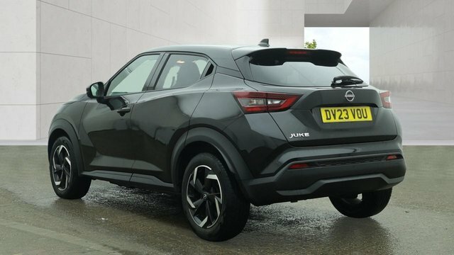 Nissan Juke 2023 1.0 Dig-t N-connecta Suv Eu DV23VOU Black #2