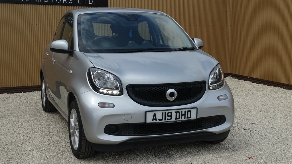 Smart Forfour Hatchback 1.0 Passion 201919 Silver #4