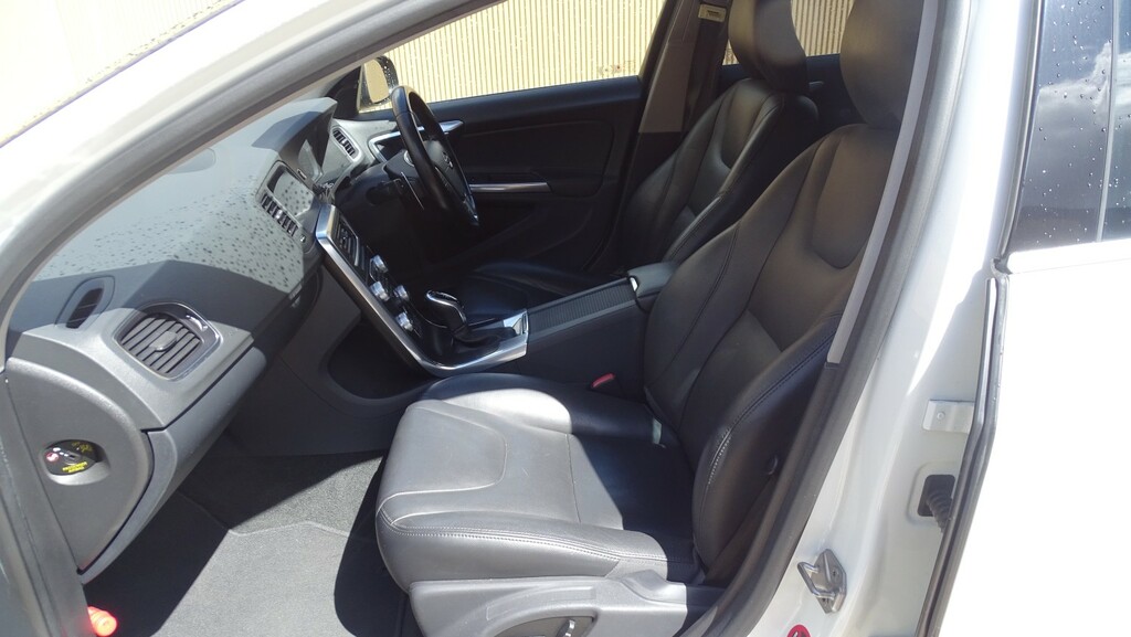 Volvo V60 V60 R-design Nav D2 Silver #27