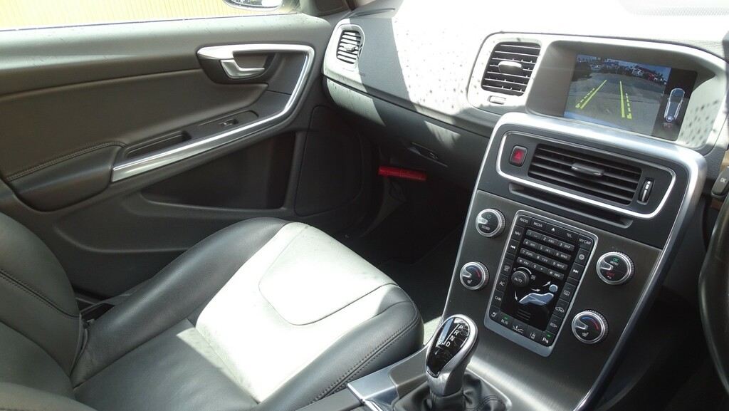 Volvo V60 V60 R-design Nav D2 Silver #51