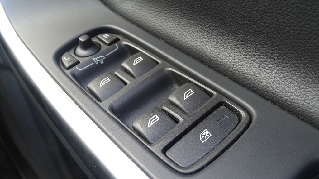 Volvo V60 V60 R-design Nav D2 Silver #41