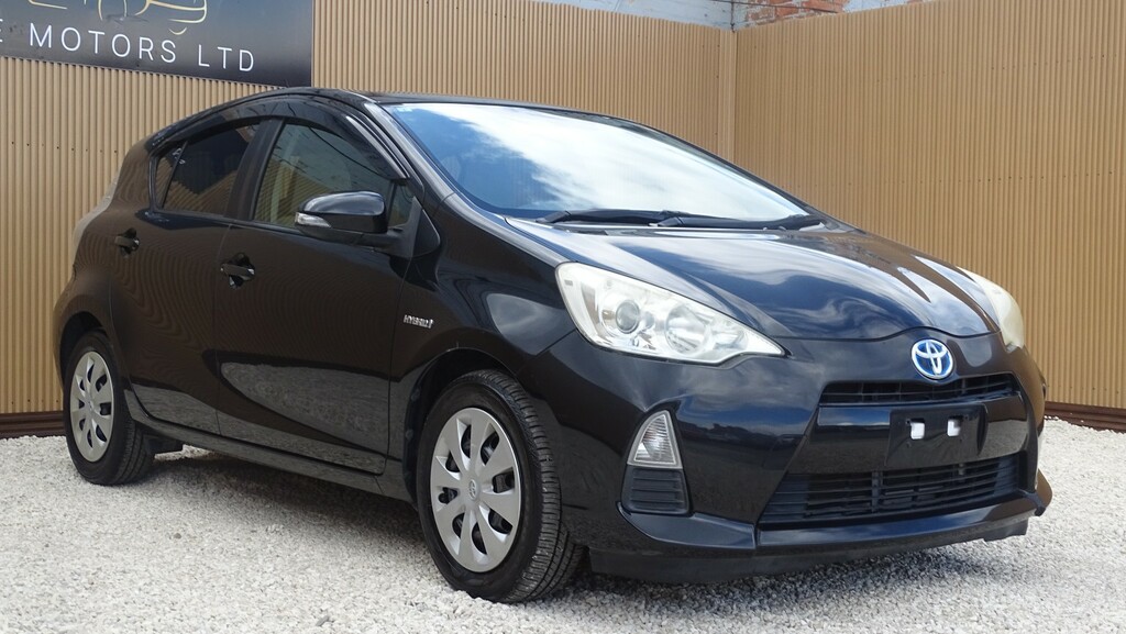 Toyota Aqua Hatchback 201363  #6