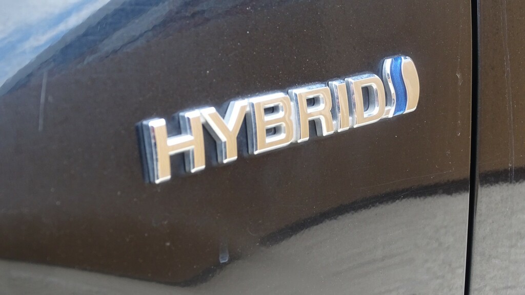 Toyota Aqua 1.5 Hydrid White #15