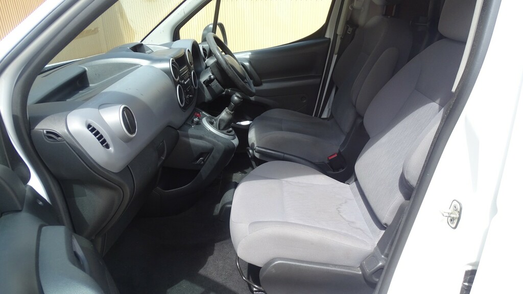 Peugeot Partner Panel Van White #28