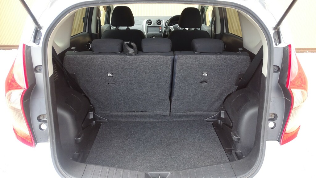 Nissan Note Nissan Note 1.2 Dig S Tekna Hatchback Petro... #15