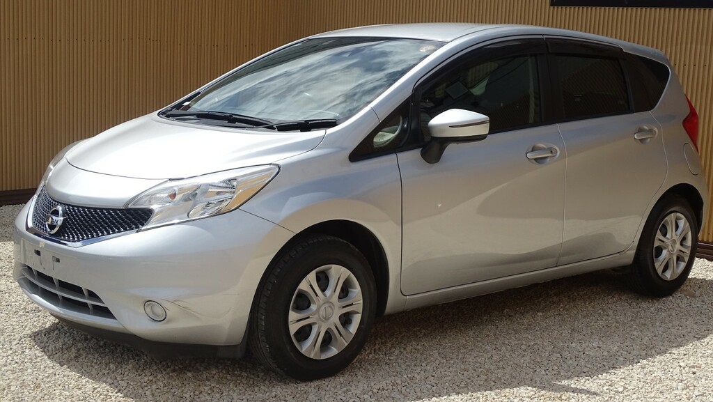 Nissan Note Nissan Note 1.2 Dig S Tekna Hatchback Petro... #8