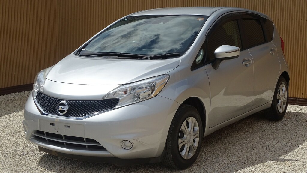 Nissan Note Nissan Note 1.2 Dig S Tekna Hatchback Petro... #7