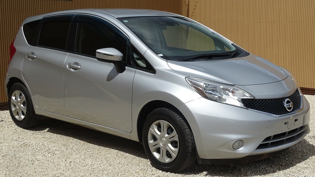 Nissan Note 1.2 Dig-s Acenta Premium Silver #4