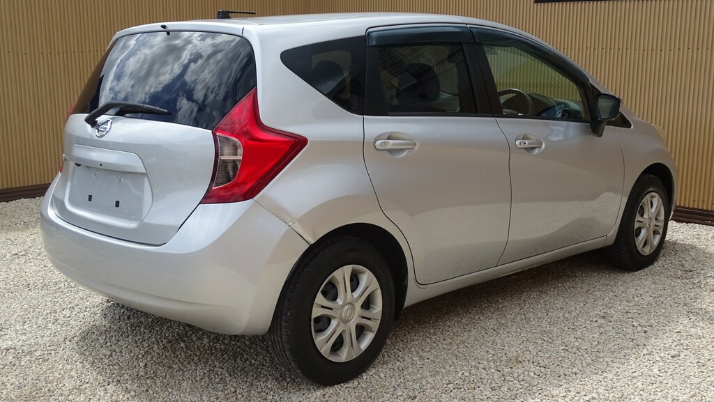 Nissan Note Nissan Note 1.2 Dig S Tekna Hatchback Petro... #14
