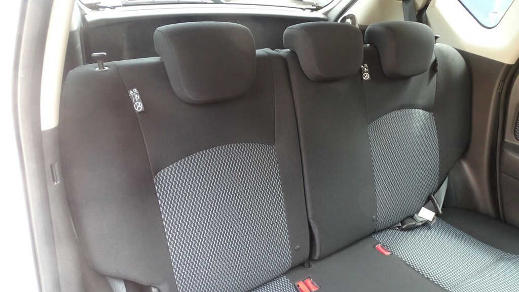 Nissan Note Nissan Note 1.2 Dig S Tekna Hatchback Petro... #24