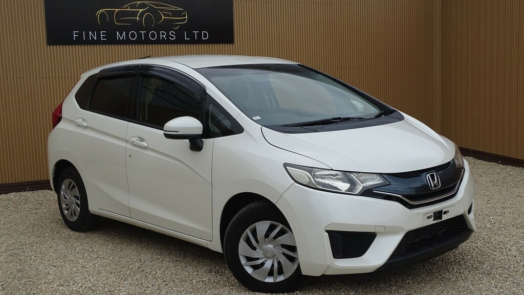 Honda Jazz Hatchback 1.3 I-vtec Es 201414 TEMP008 White #2